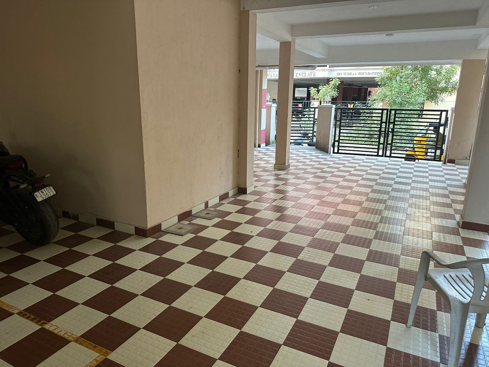 Flat for Resale in Alapakkam
