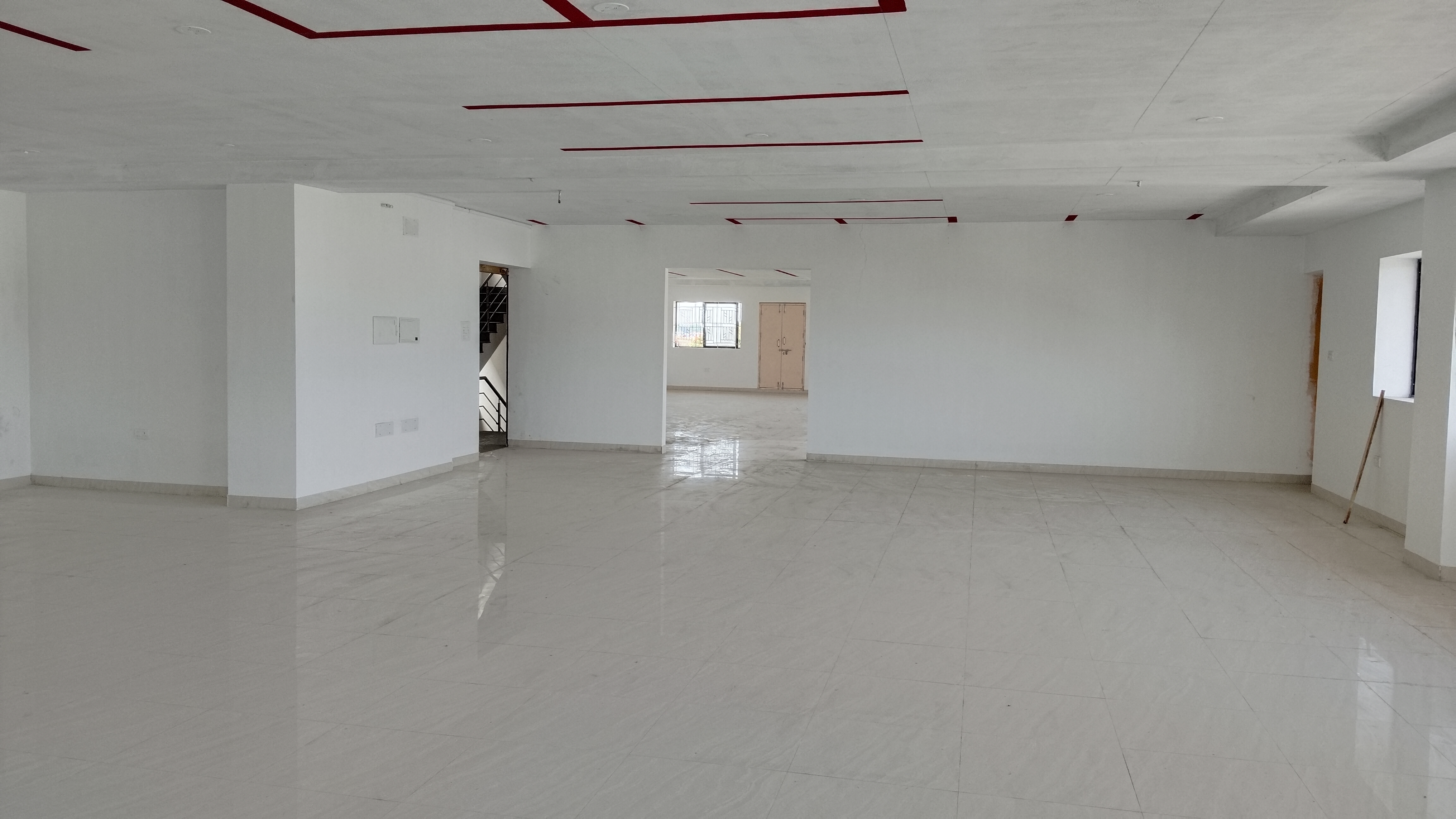 4650 sqft Office Space for Sale in Kallimadai