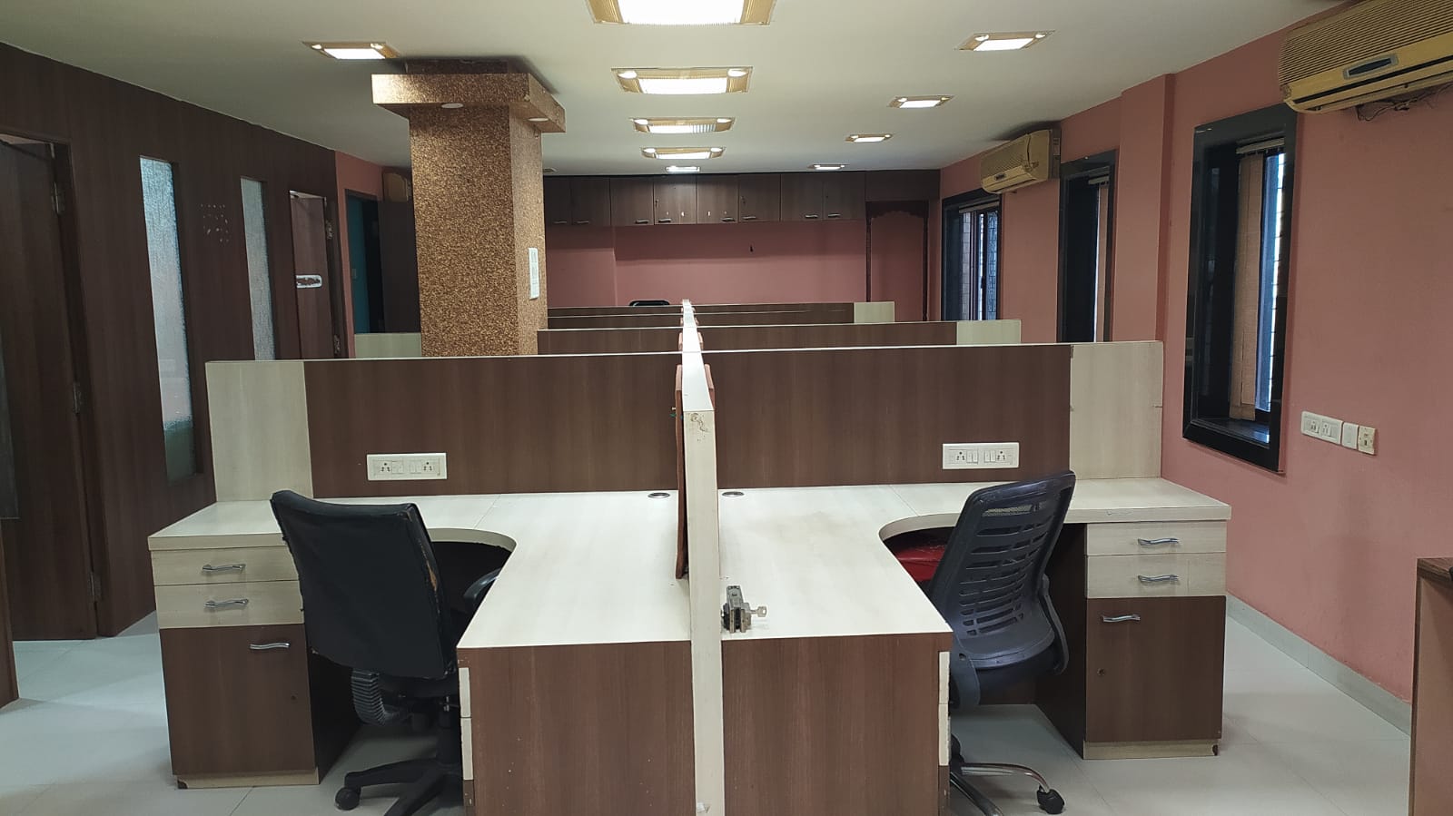 1450 Sq Feet Office Space for Rent Only in Alipore
