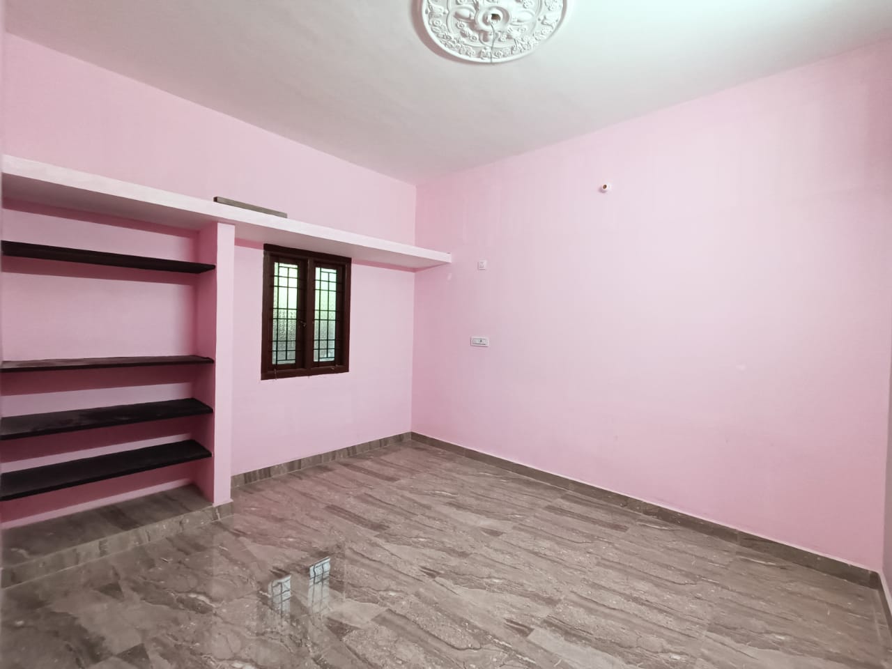 2 BHK Independent House for Sale in Annanur