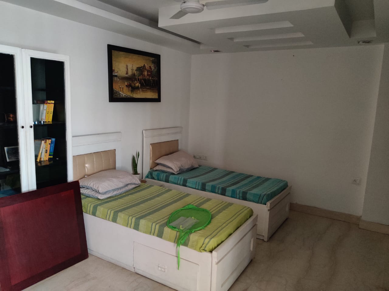 2 BHK Flats & Apartments for Rent in Block A, Saket, Delhi