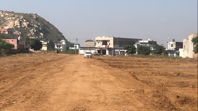 100 Sq Yards Plots & Land for Sale in Rohini
