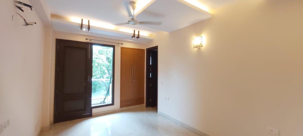 3 BHK Residential Apartment for Rent in Chittaranjan Park