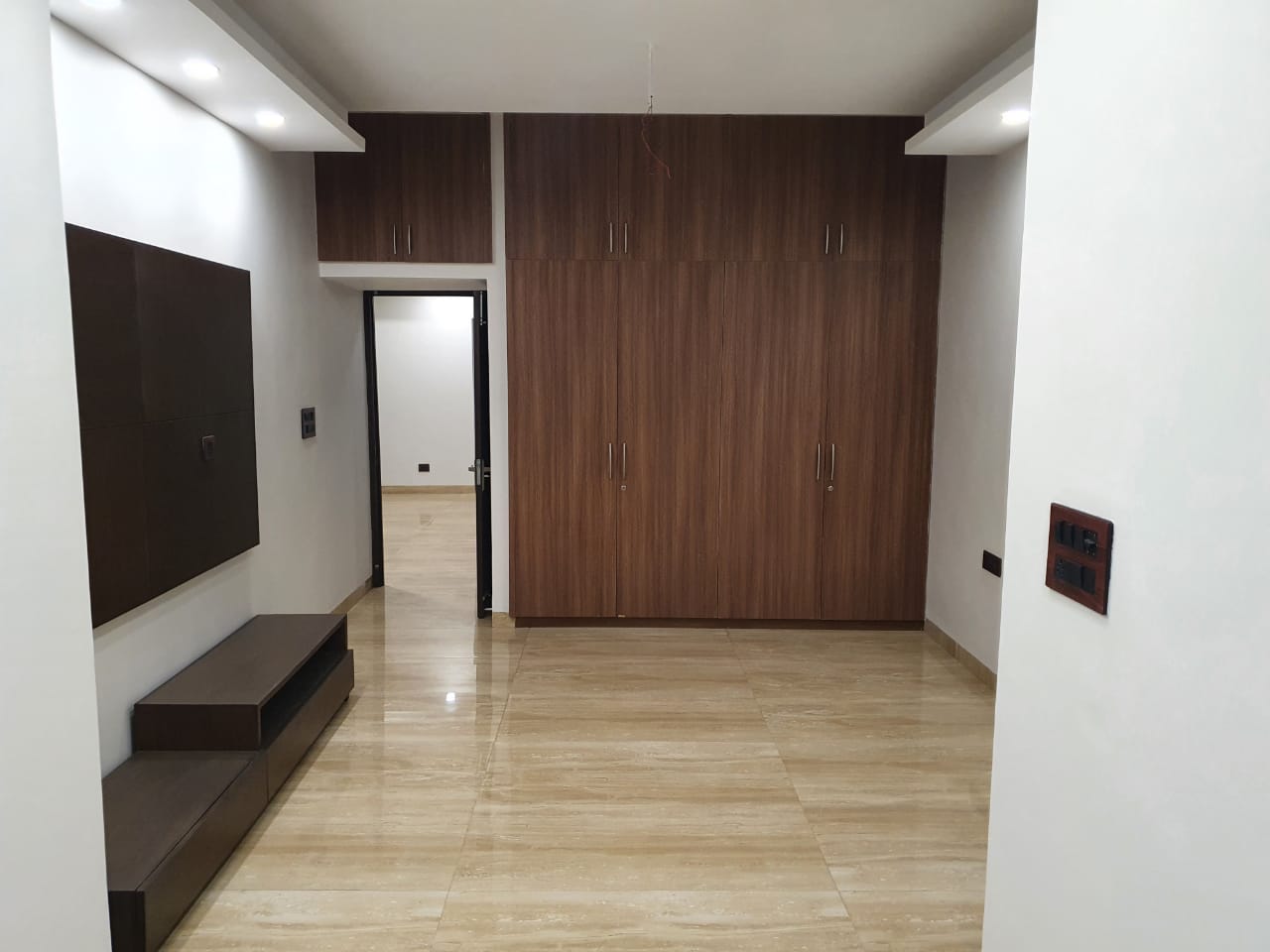 4+ BHK Independent House for Sale in Jasola
