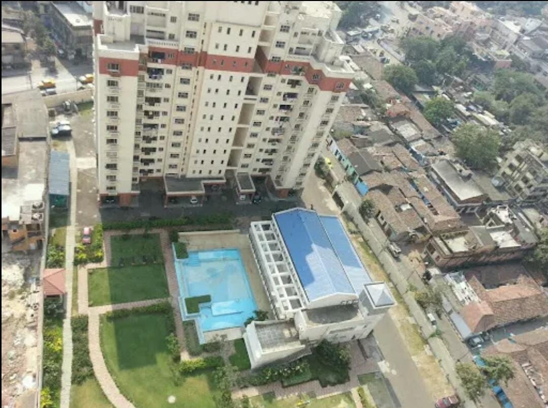 High Rise Apartment for Resale in Beleghata