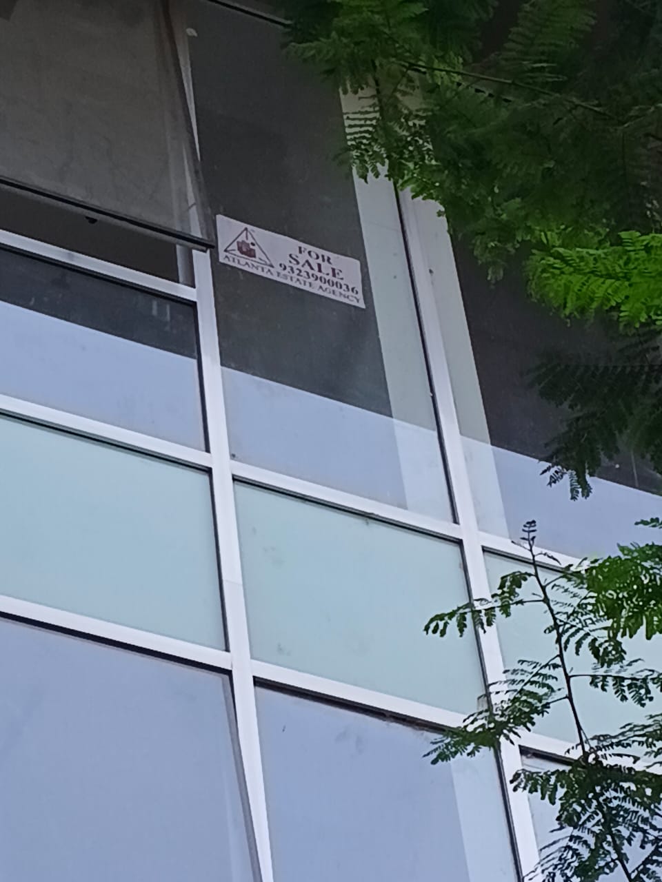 1450 sqft Showroom for Resale in Borivali East