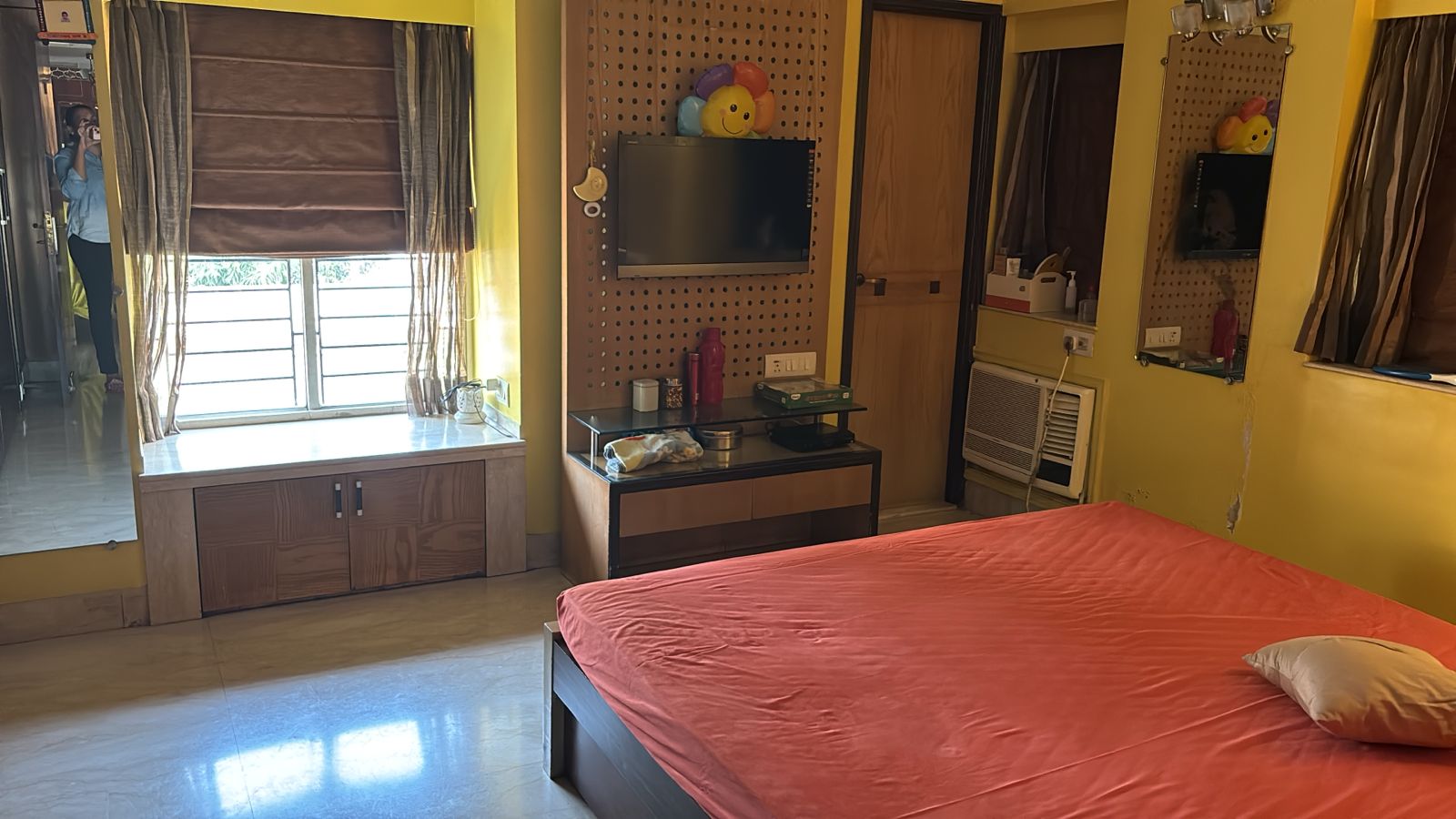 Flat for Resale in Ballygunge