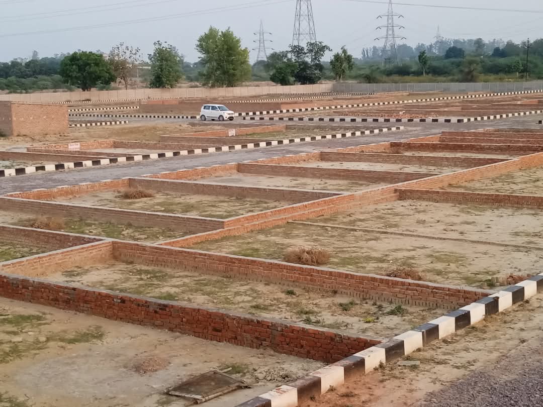 1000 sqft Plots & Land for Sale in Sultanpur Road