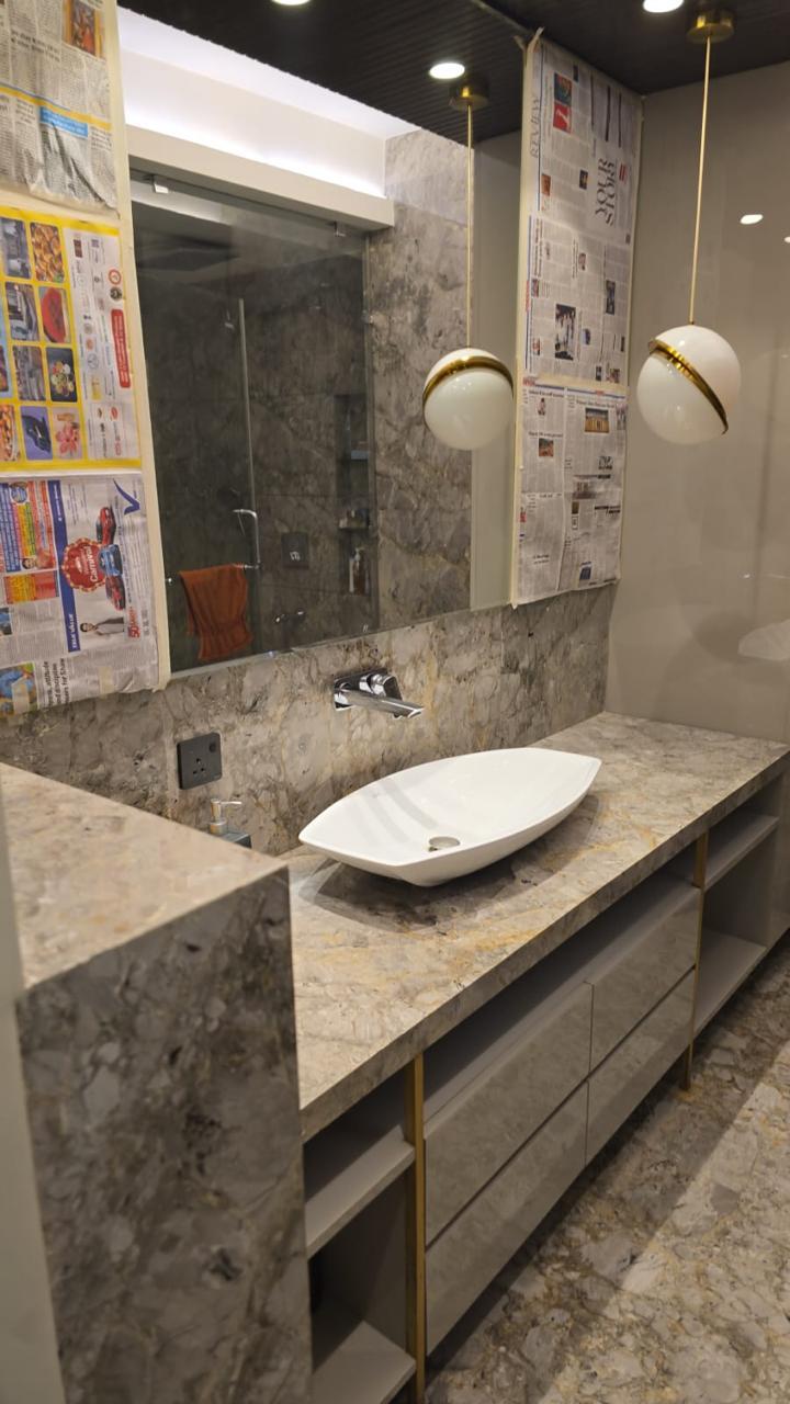 Flat for Resale in Alipore