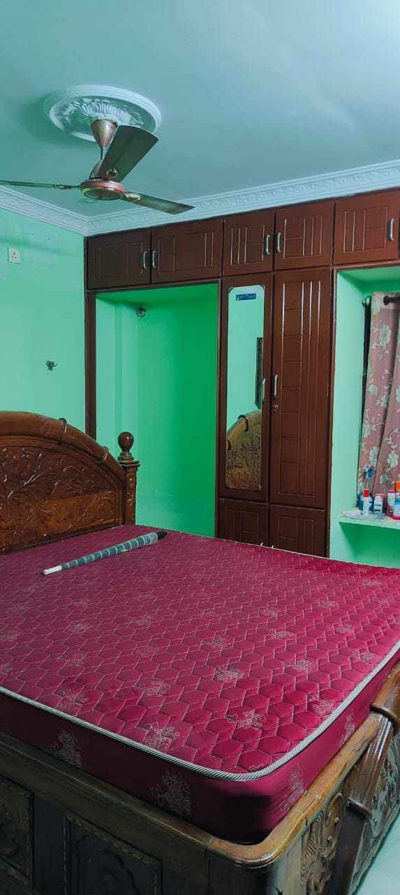 Flat for Resale in Manic Bazar