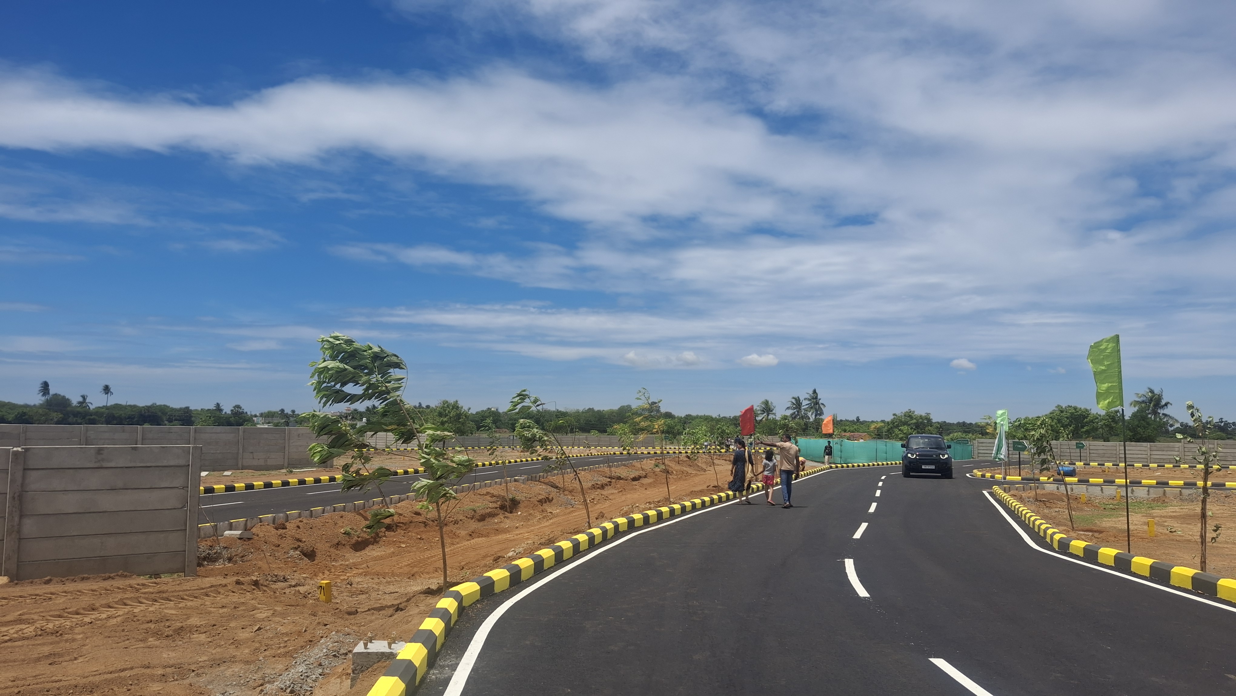 600 sqft Plots & Land for Sale in Thirukkazhukundram