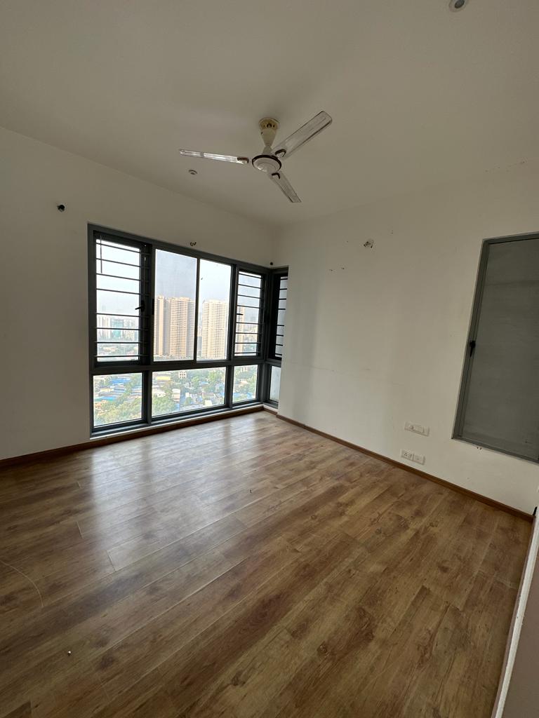 Flat for Resale in Goregaon West
