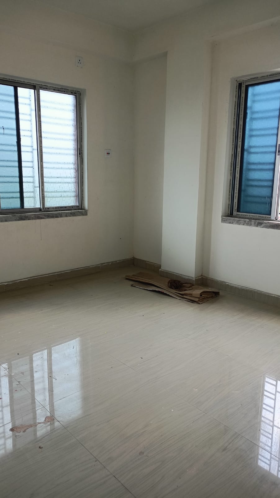 Flat for Sale in Patipukur