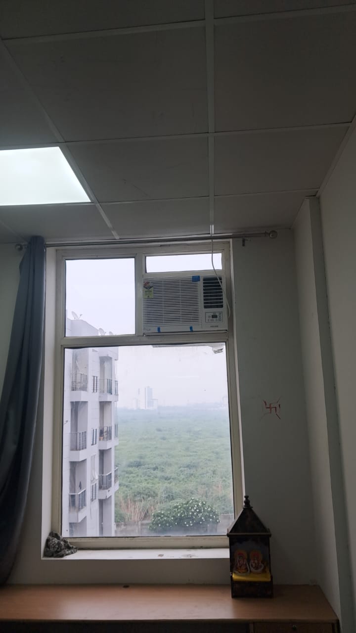 255 sqft Office Space for Resale in Knowledge Park III