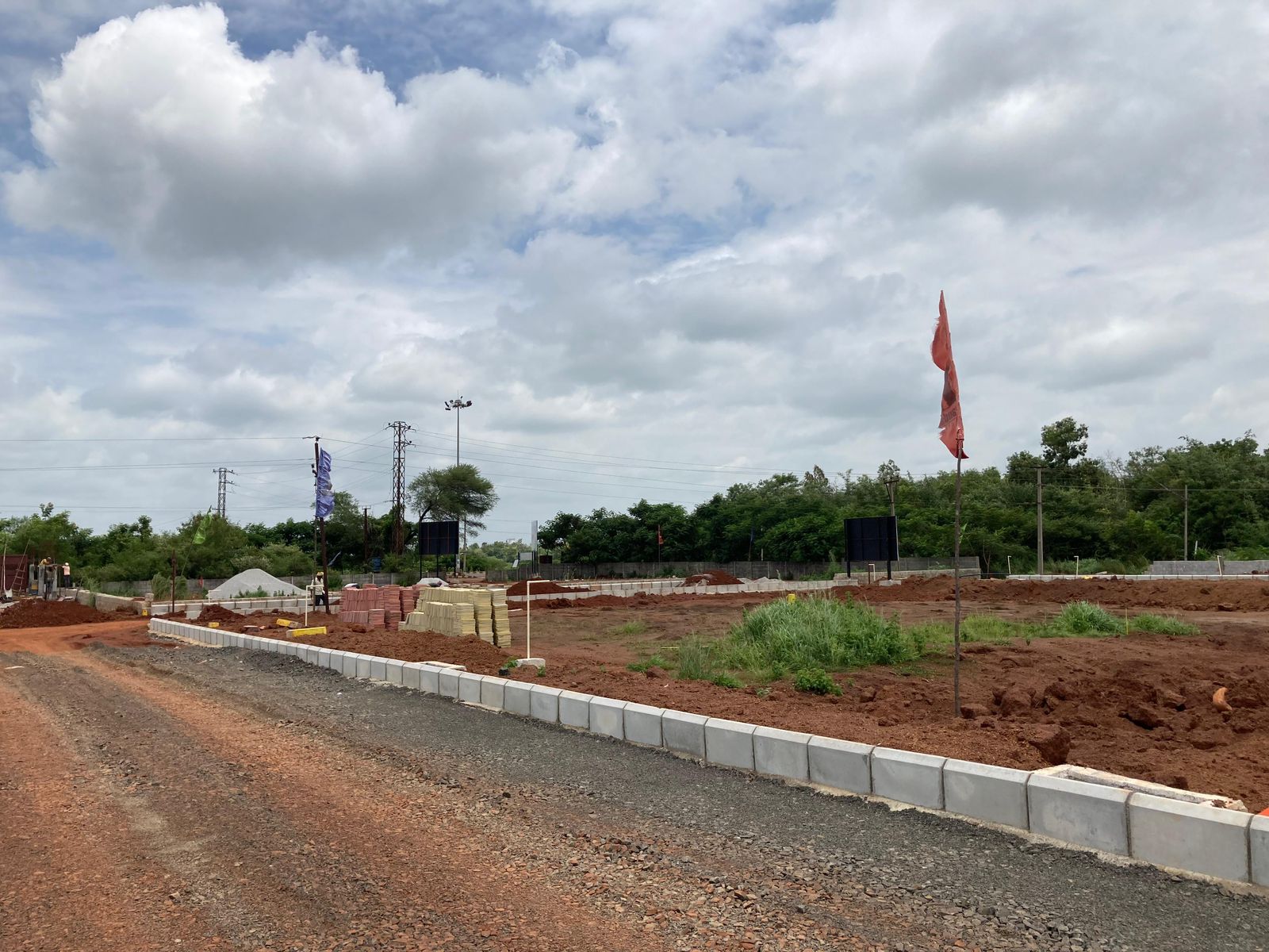 188 Sq Yards Plots & Land for Sale in Anegunta