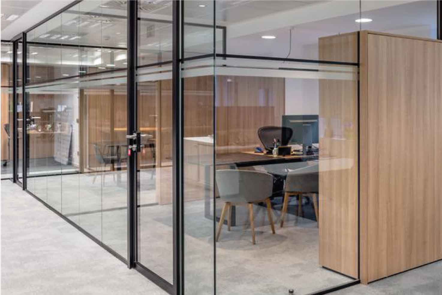 2200 sqft Office Space for Resale in Park Street