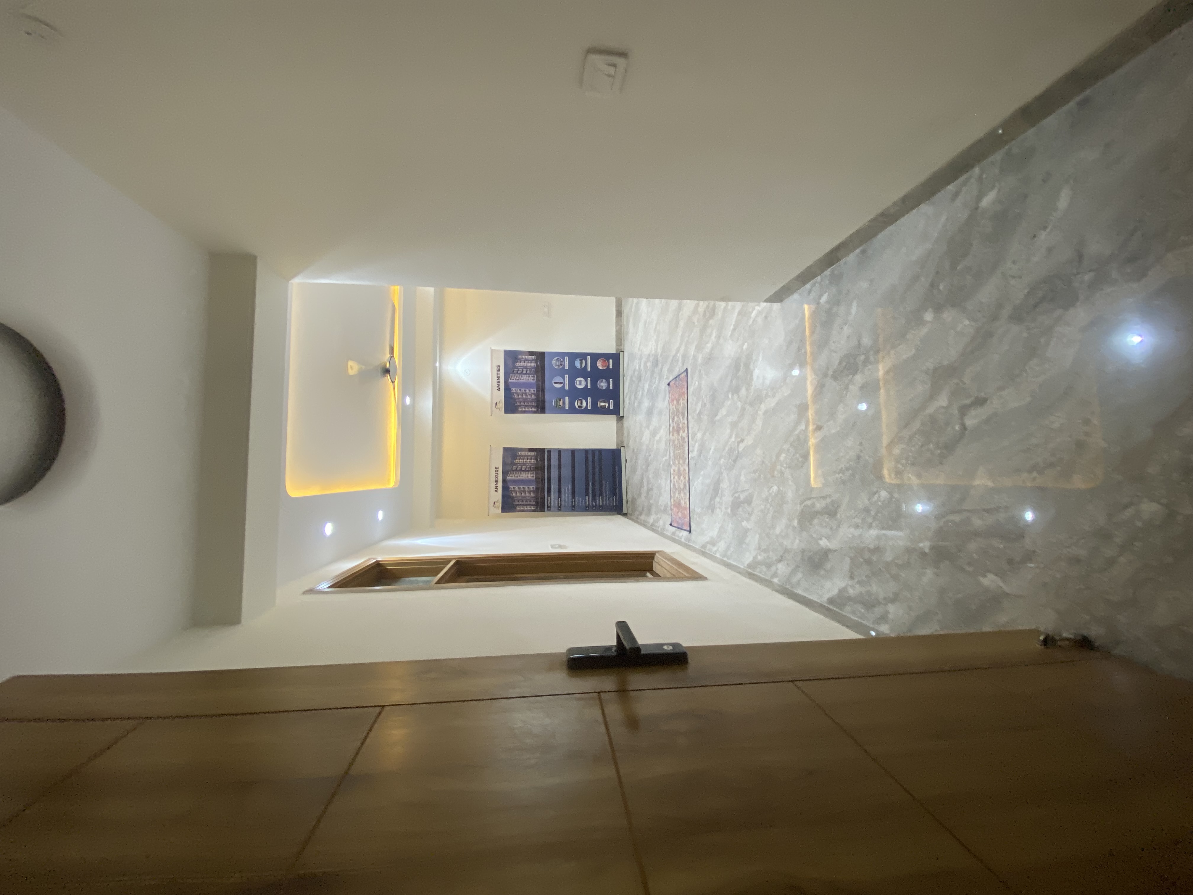 Flat for Sale in Dera Mandi