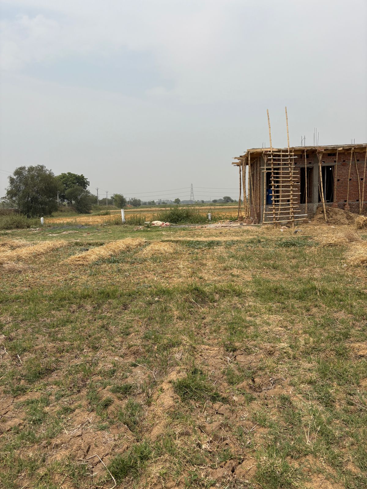 2400 sqft Plots & Land for Sale in Khushrupur