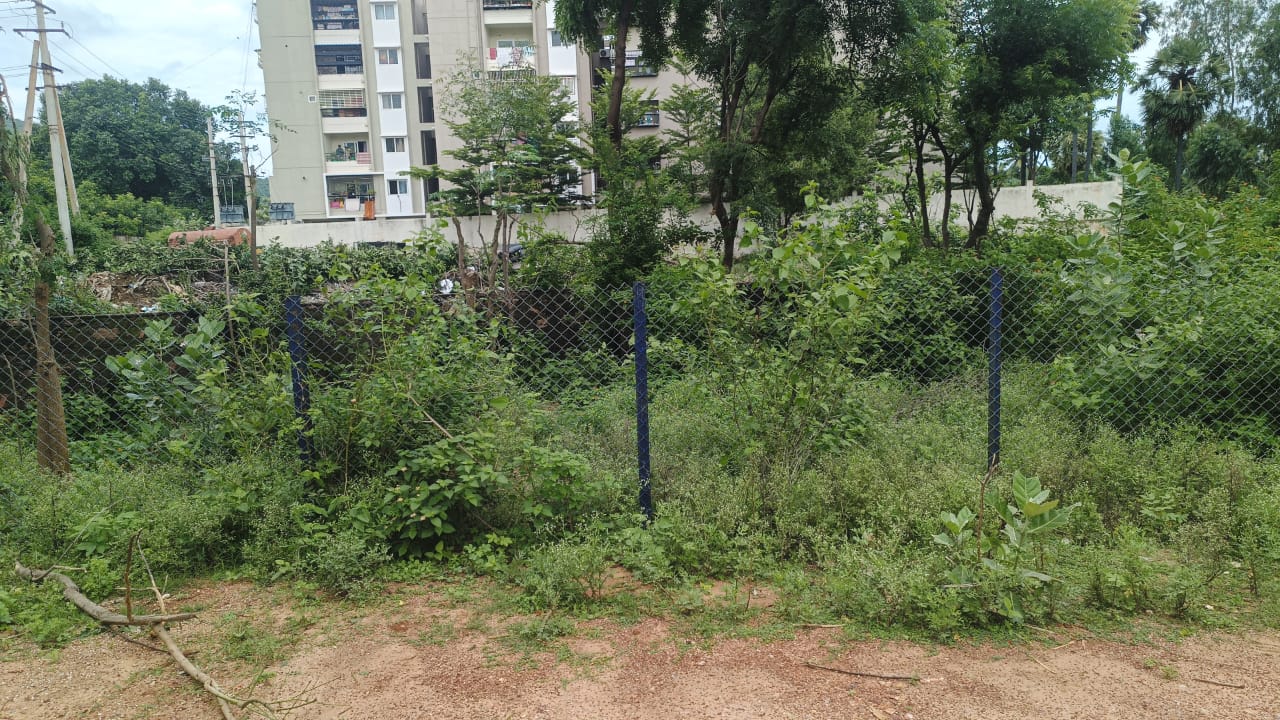 Independent House for Resale in SR Puram