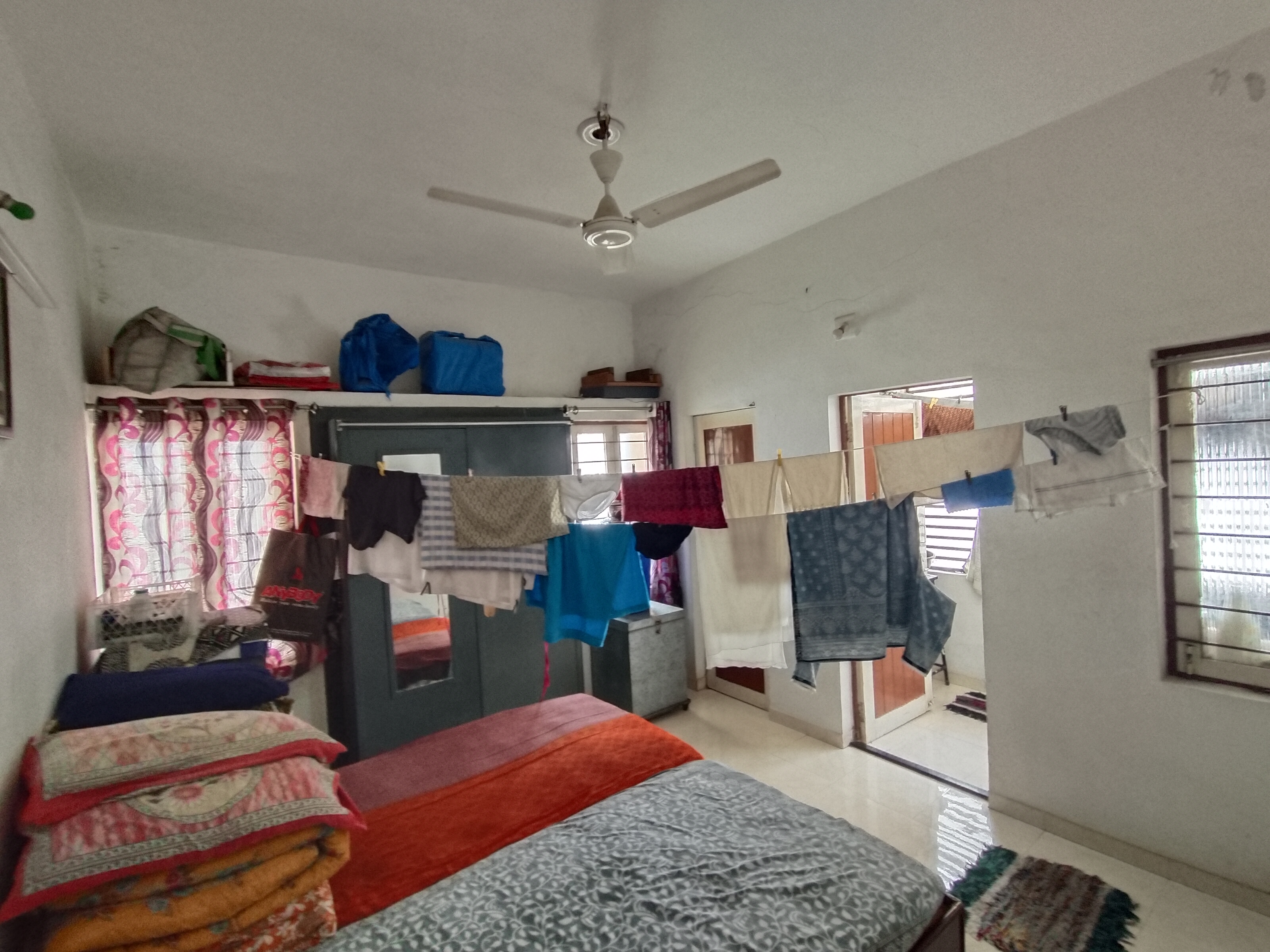 Flat for Resale in Ghatlodiya