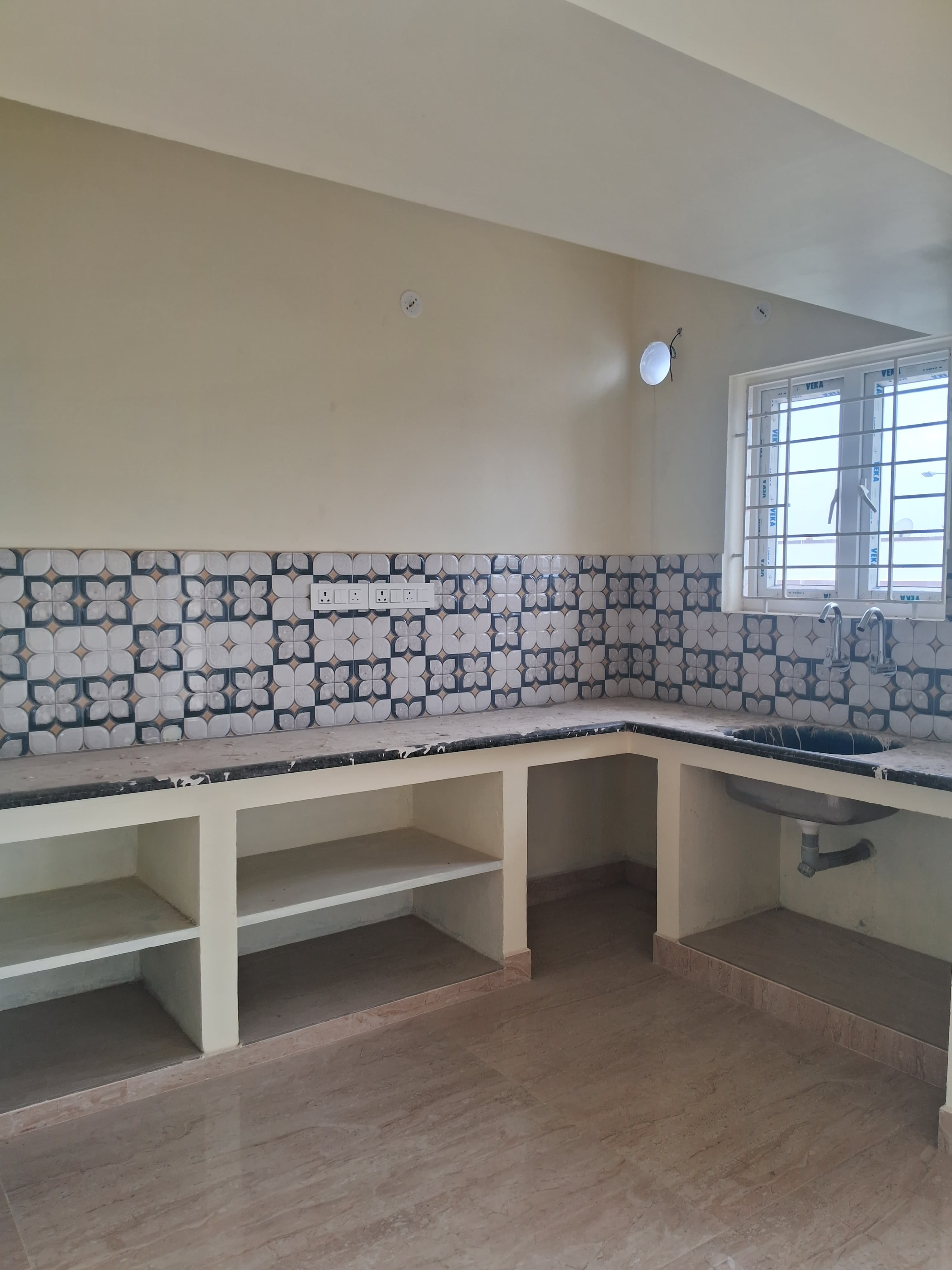 Flat for Sale in Moulivakkam