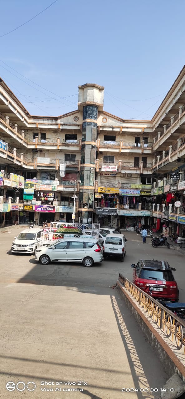 243 sqft Shop for Resale in Bharuchi Naka