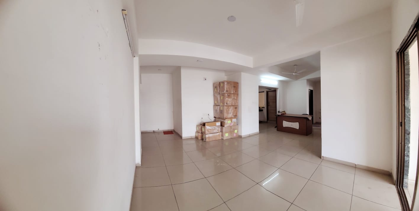 Flat for Resale in Station Road
