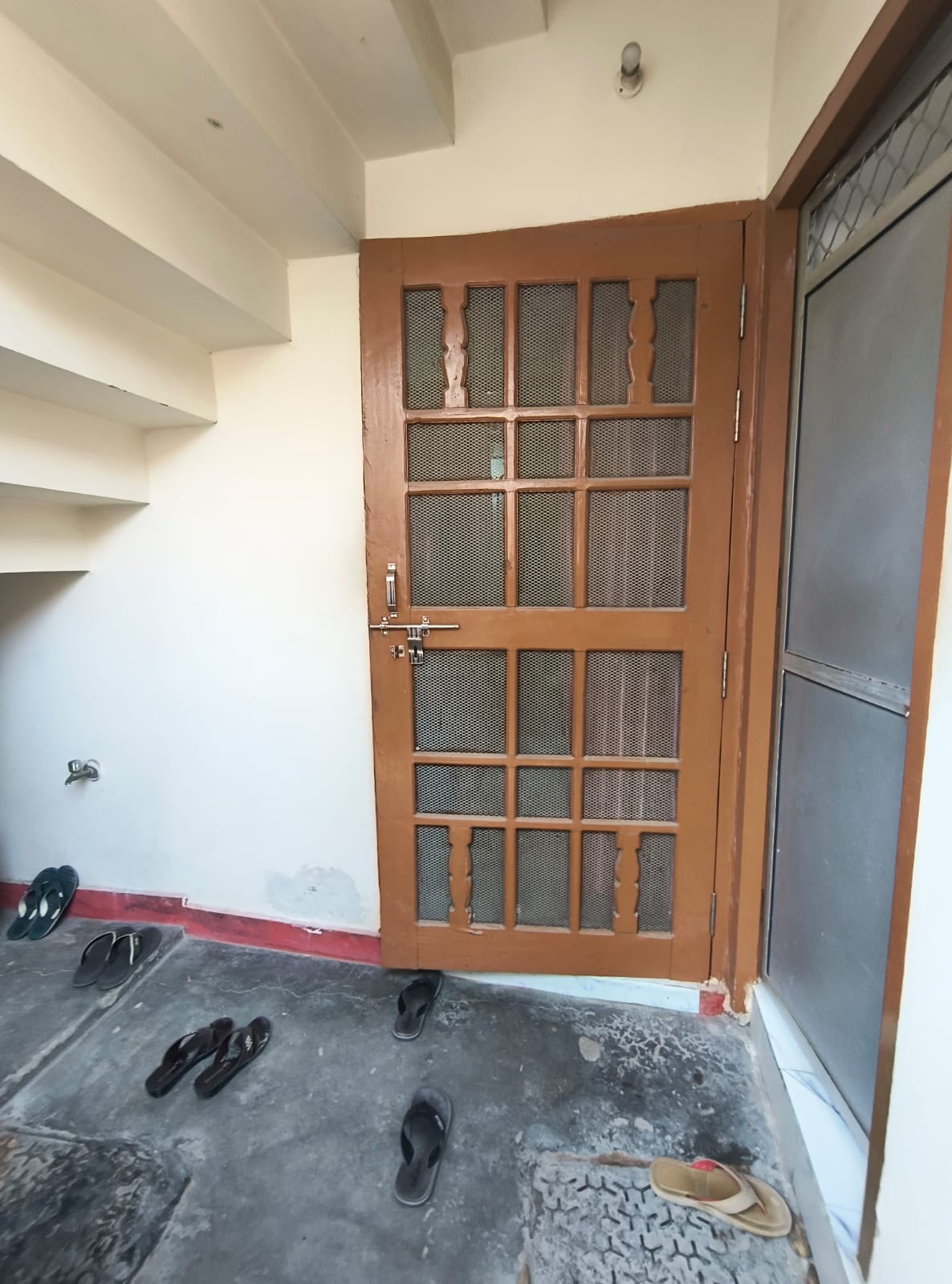 Independent House for Sale in Chinhat