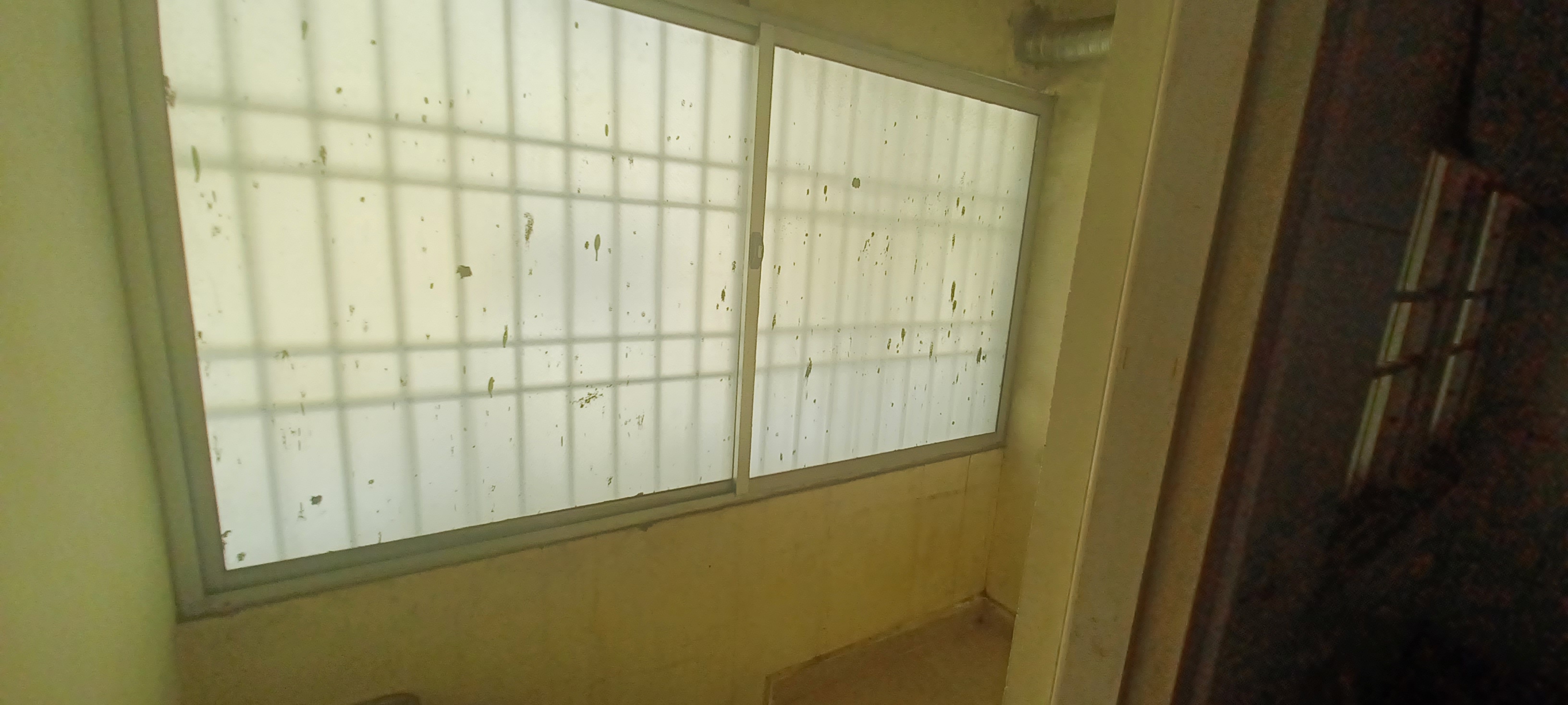 Flat for Resale in Hasthinapuram