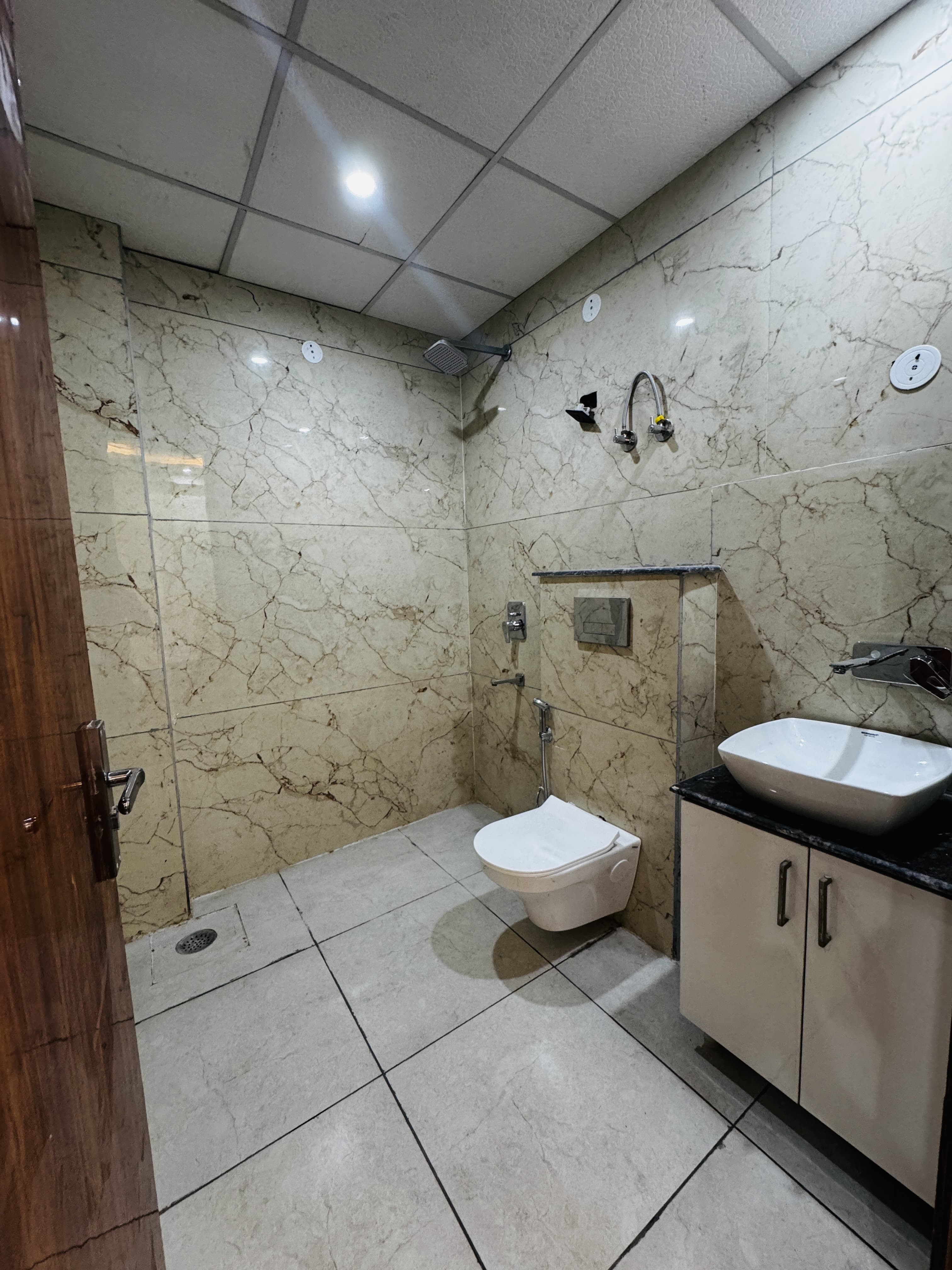 Builder Floor for Sale in Lal Kuan