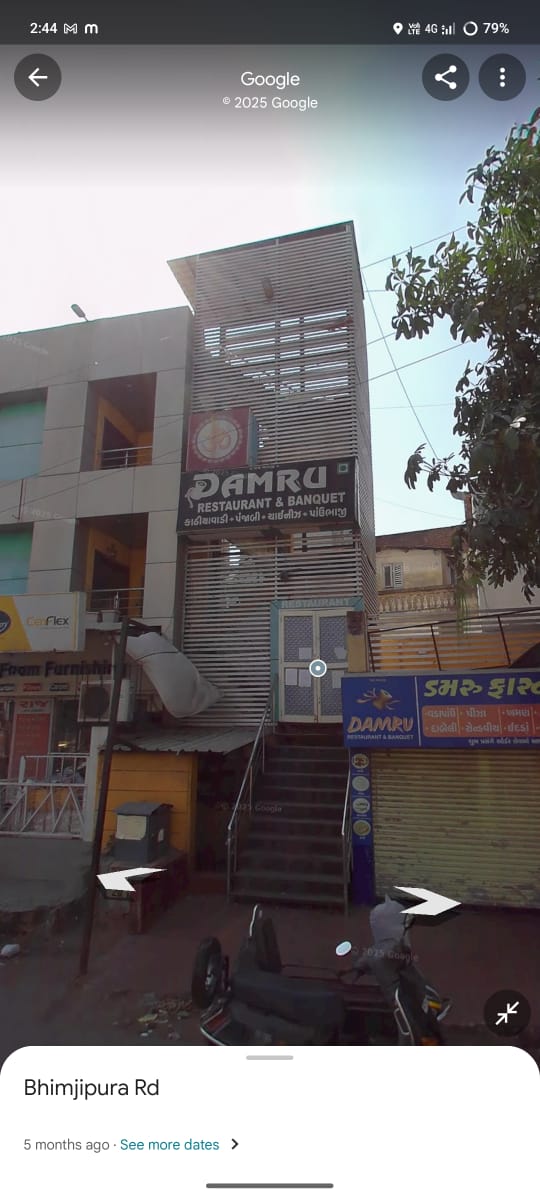 3000 sqft Commercial Restaurant/Bar/Hotel for Resale in Nava Vadaj
