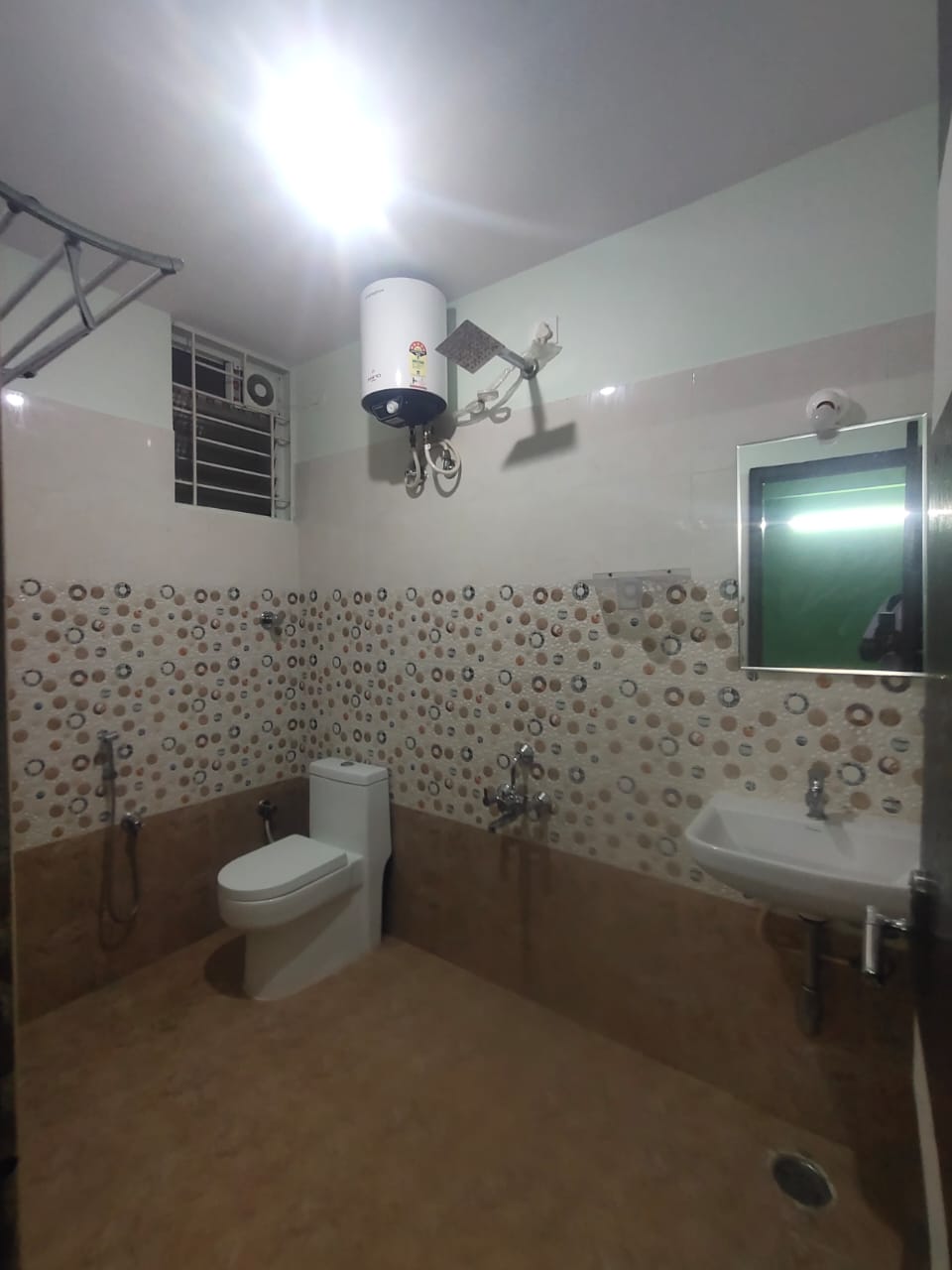 3 BHK Residential Apartment for Lease Only in Shanti Nagar