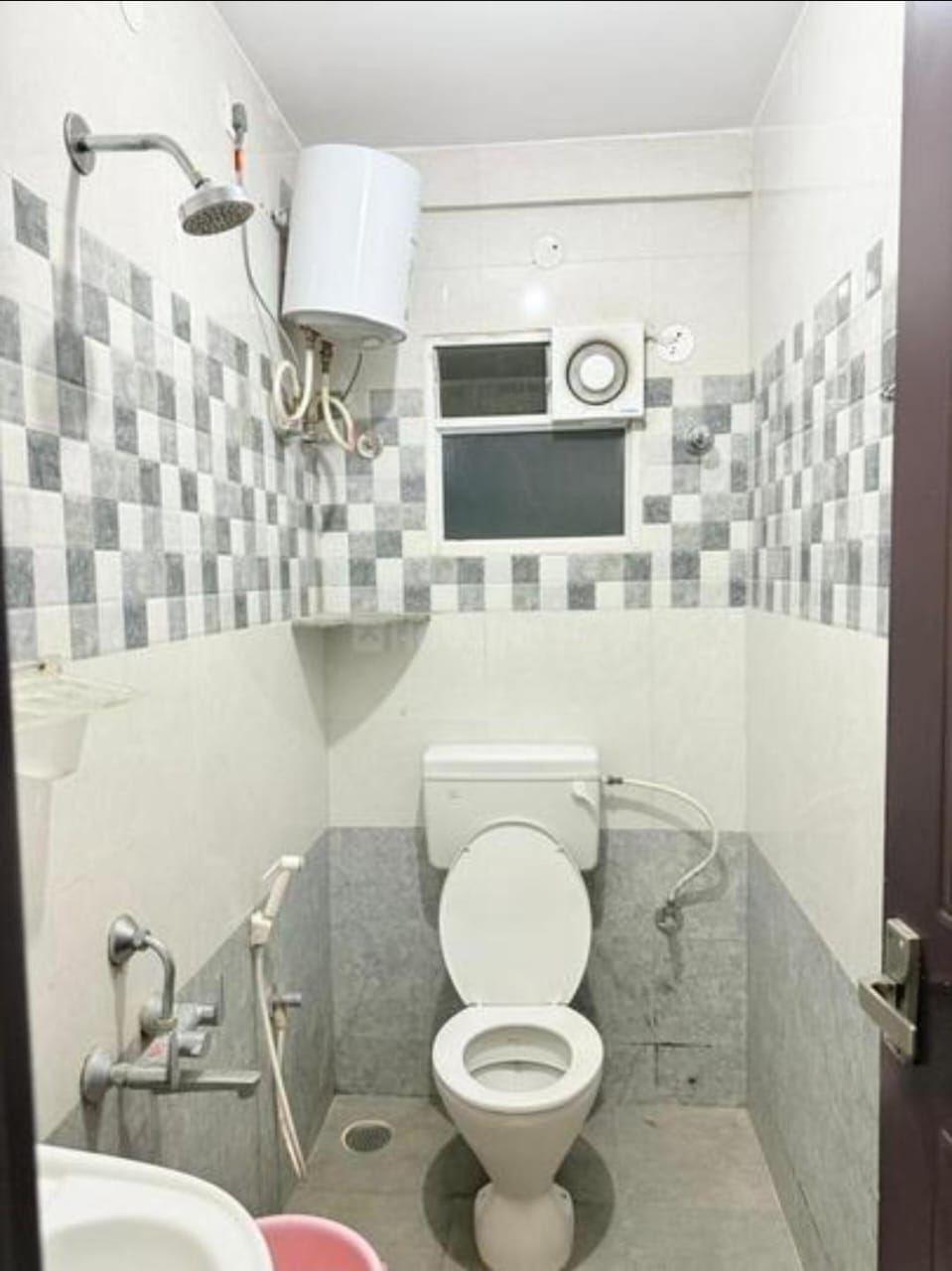 3 BHK Builder Floor for Lease Only at FC145 - 16 Lakhs in Ambattur Industrial Estate