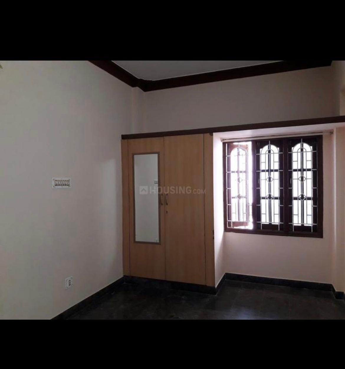 2 BHK Residential Apartment for Lease Only at 10 Lakhs in Armane Nagar
