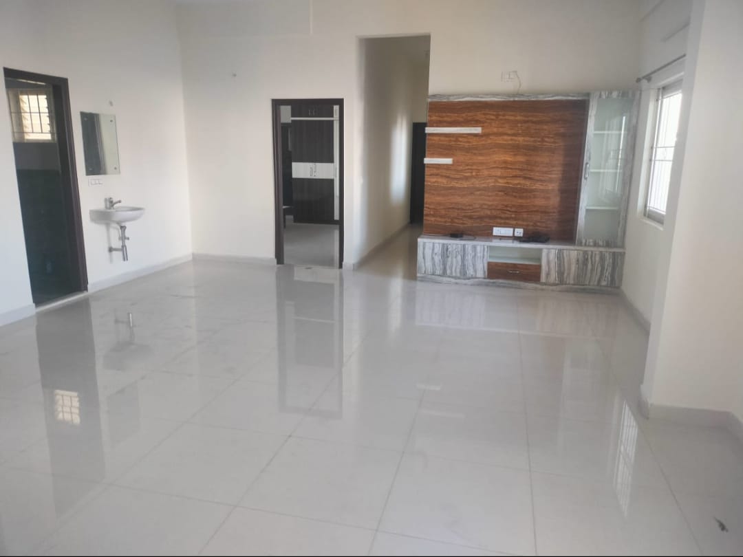 2 BHK Residential Apartment for Lease Only at 10 Lakhs in Vijayanagar