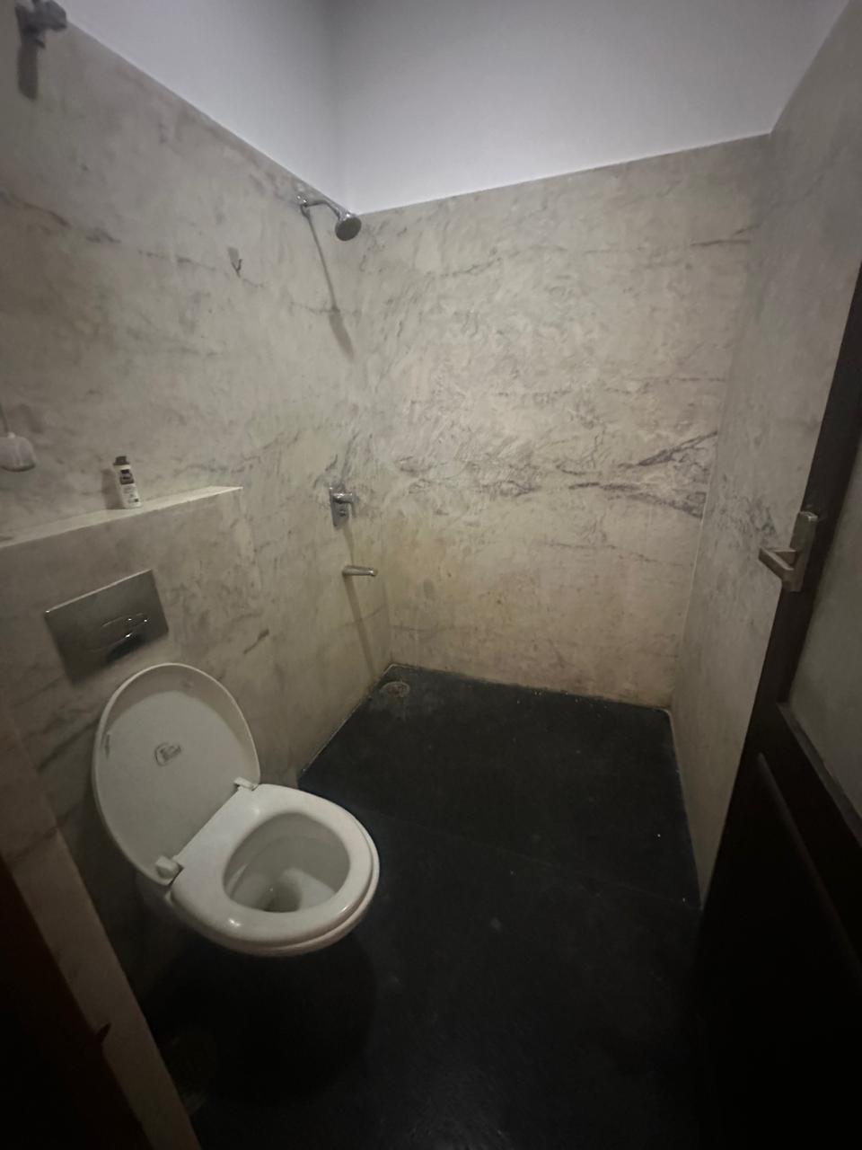 2 BHK Residential Apartment for Lease Only at JAM-9330-12Lakhs in Banaswadi