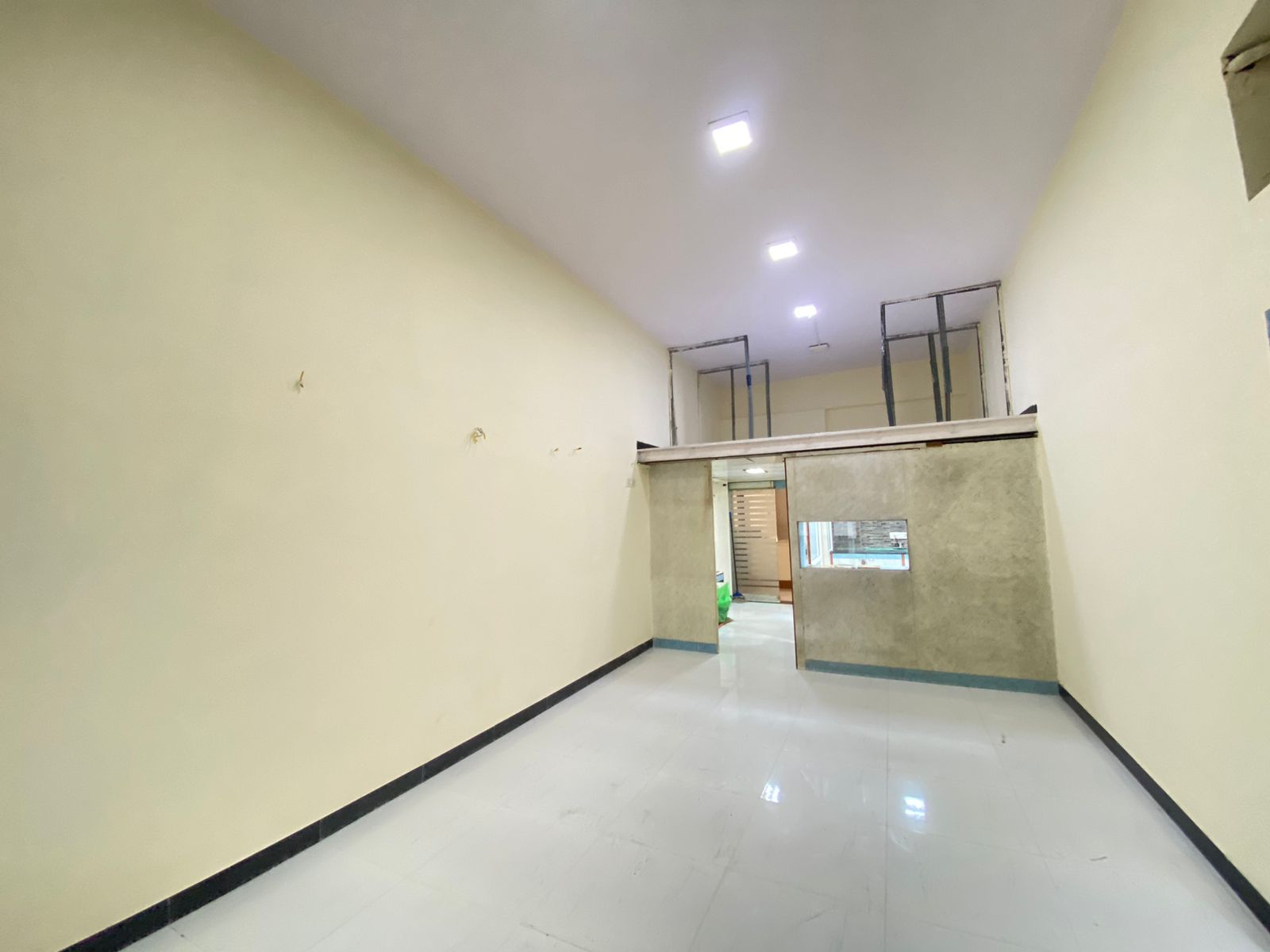 412 sqft Office Space for Rent Only in Goregaon East