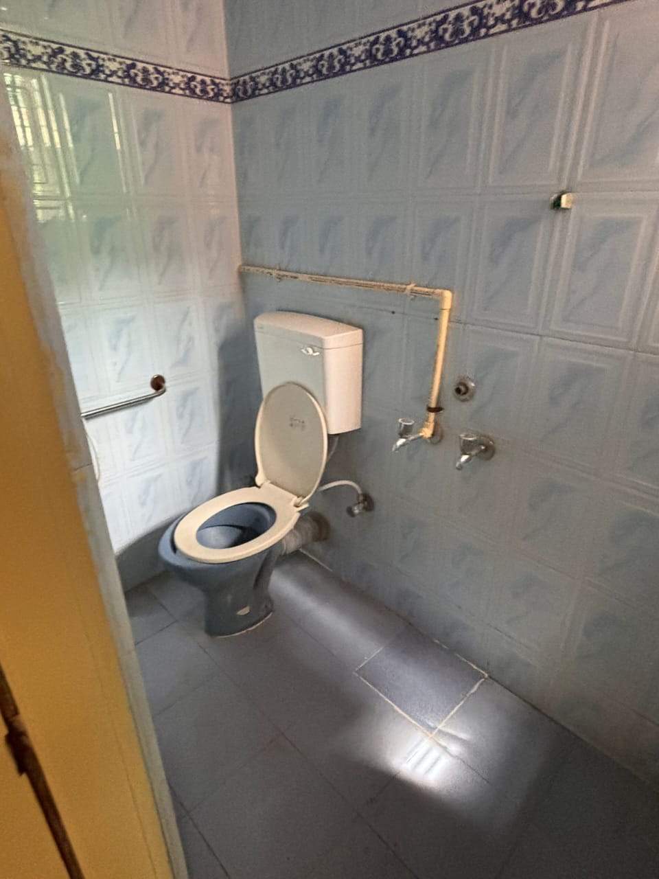 3 BHK Residential Apartment for Lease Only at J202 - 18 Lakhs in Amruthahalli