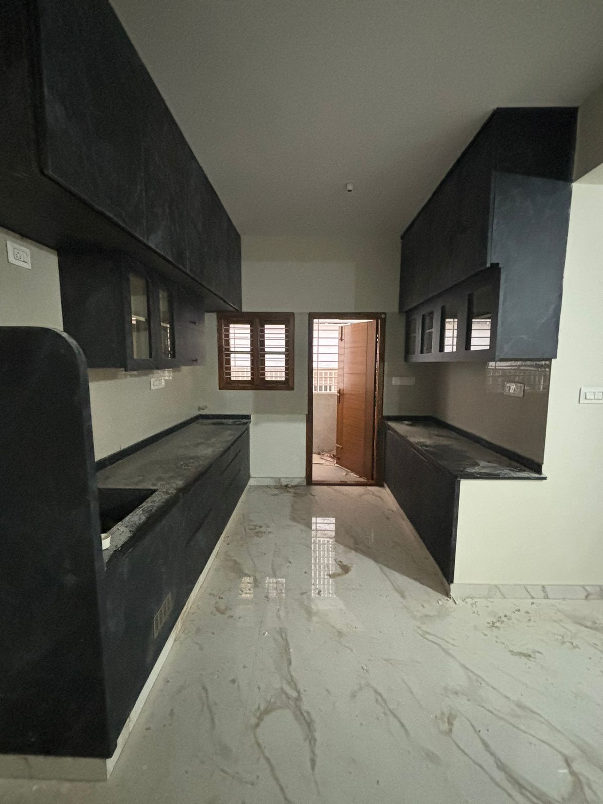 2 BHK Residential Apartment for Lease Only at F399 - 10 Lakhs in Vanakanahalli