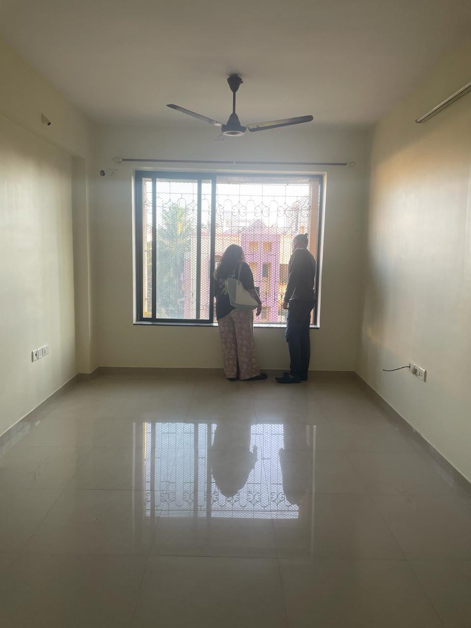 1 RK Residential Apartment for Rent Only in Kandivali East