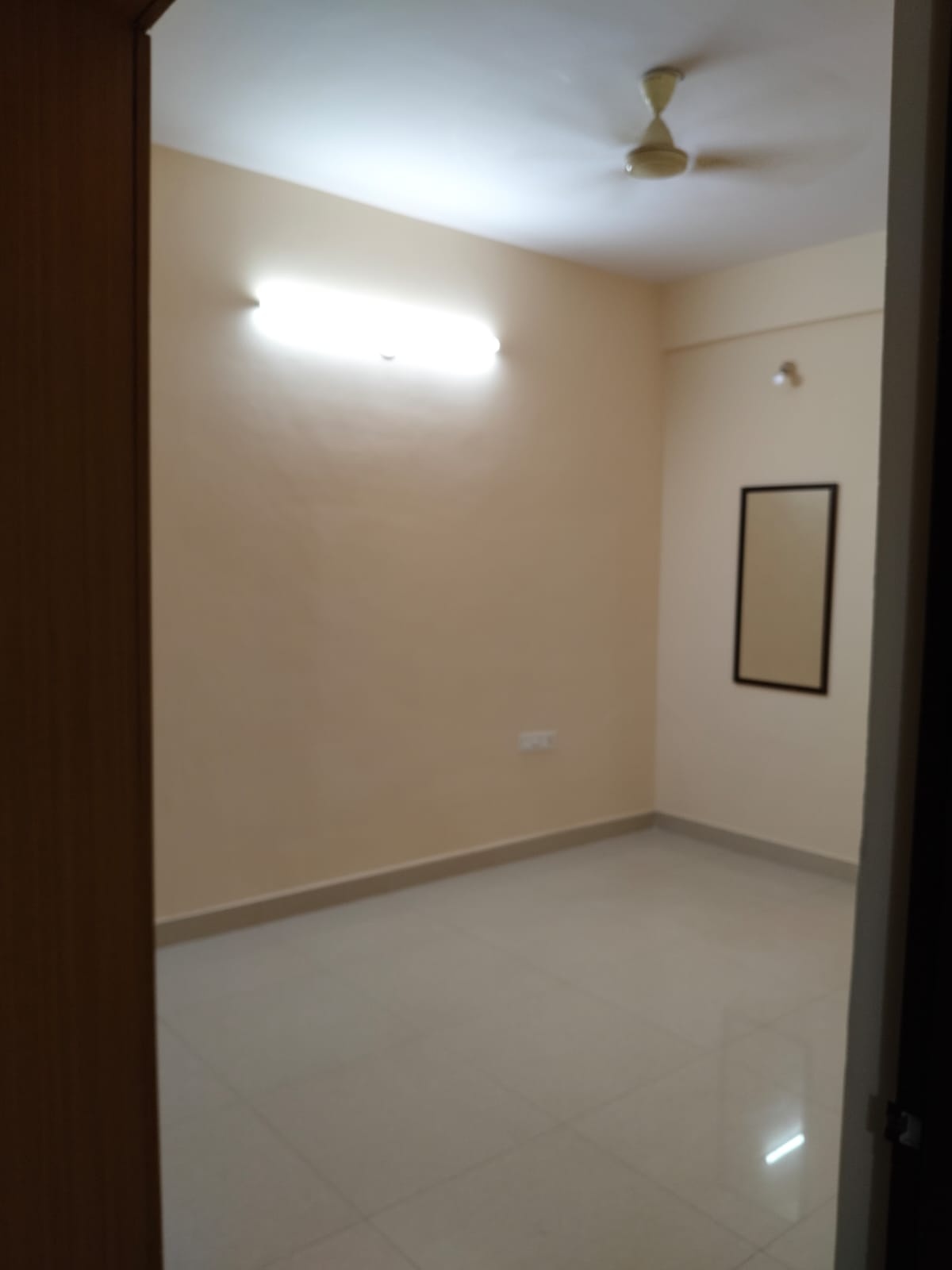 2 BHK Independent House for Lease Only at E056 - 13 Lakhs in Manali High Road
