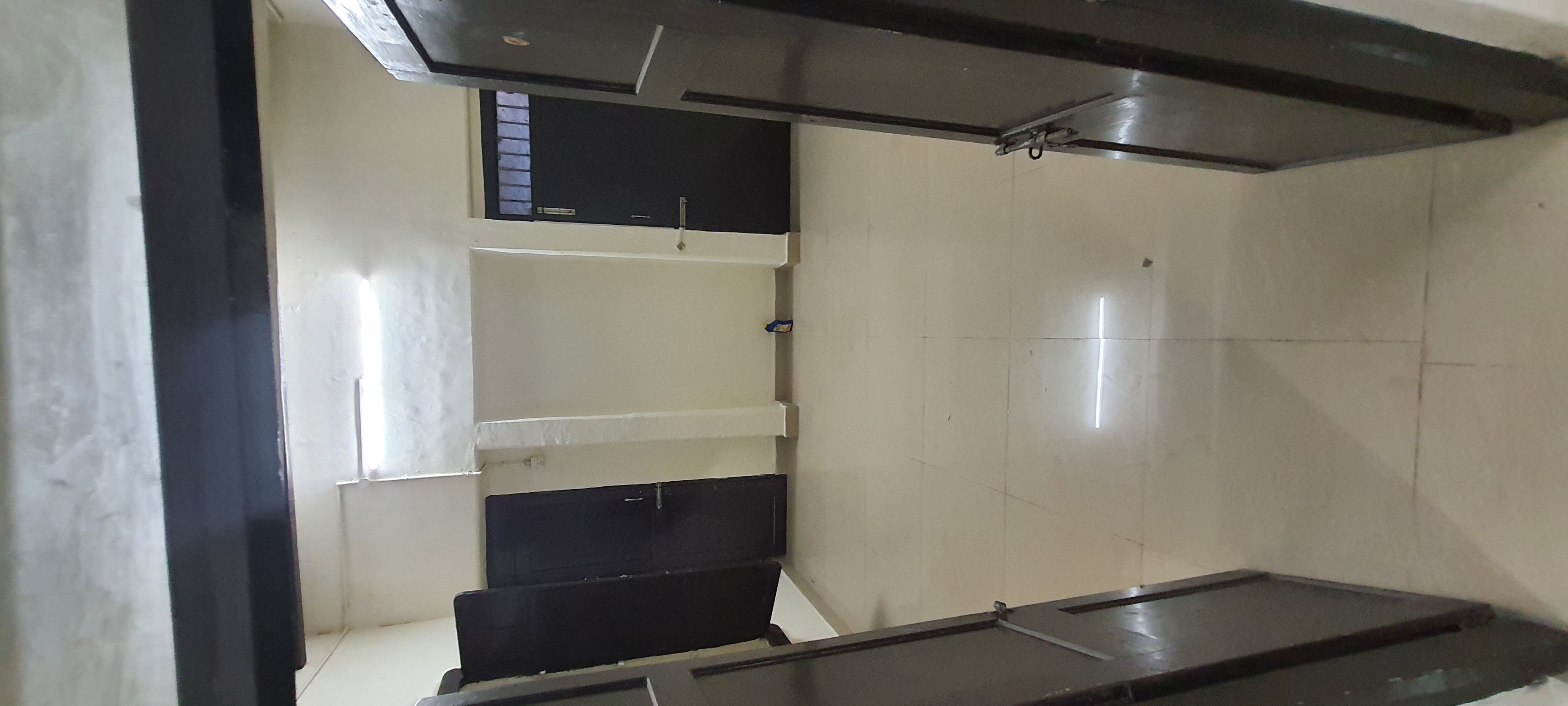 1000 sqft Commercial Warehouses/Godowns for Rent Only in T. Nagar