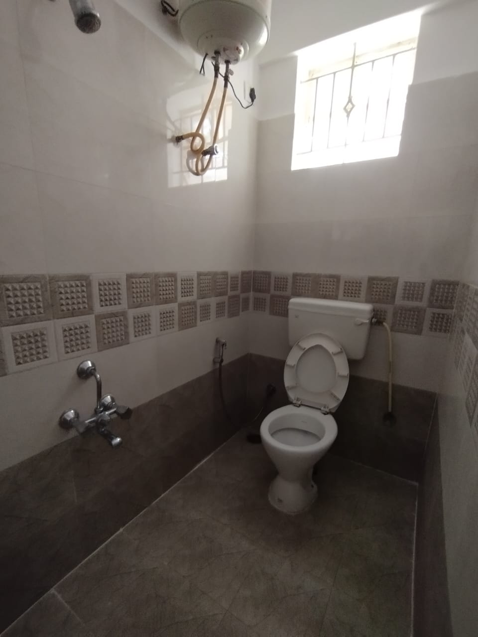 2 BHK Independent House for Lease Only at F417 - 10 Lakhs in JP Nagar 8th Phase