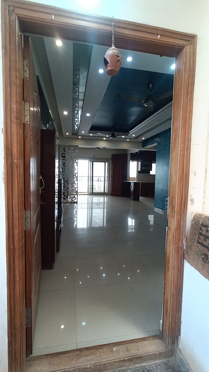 3 BHK Residential Apartment for Lease Only at JAML2 - 3566 - 32 Lakhs in Vivek Nagar