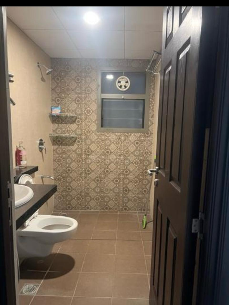 1 BHK Builder Floor for Lease Only at I064 - 4 Lakhs in Bellandur