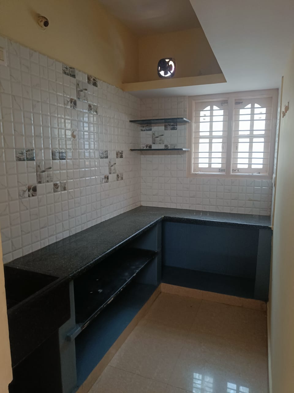 2 BHK Residential Apartment for Lease Only at 10 Lakhs in Sahakara Nagar