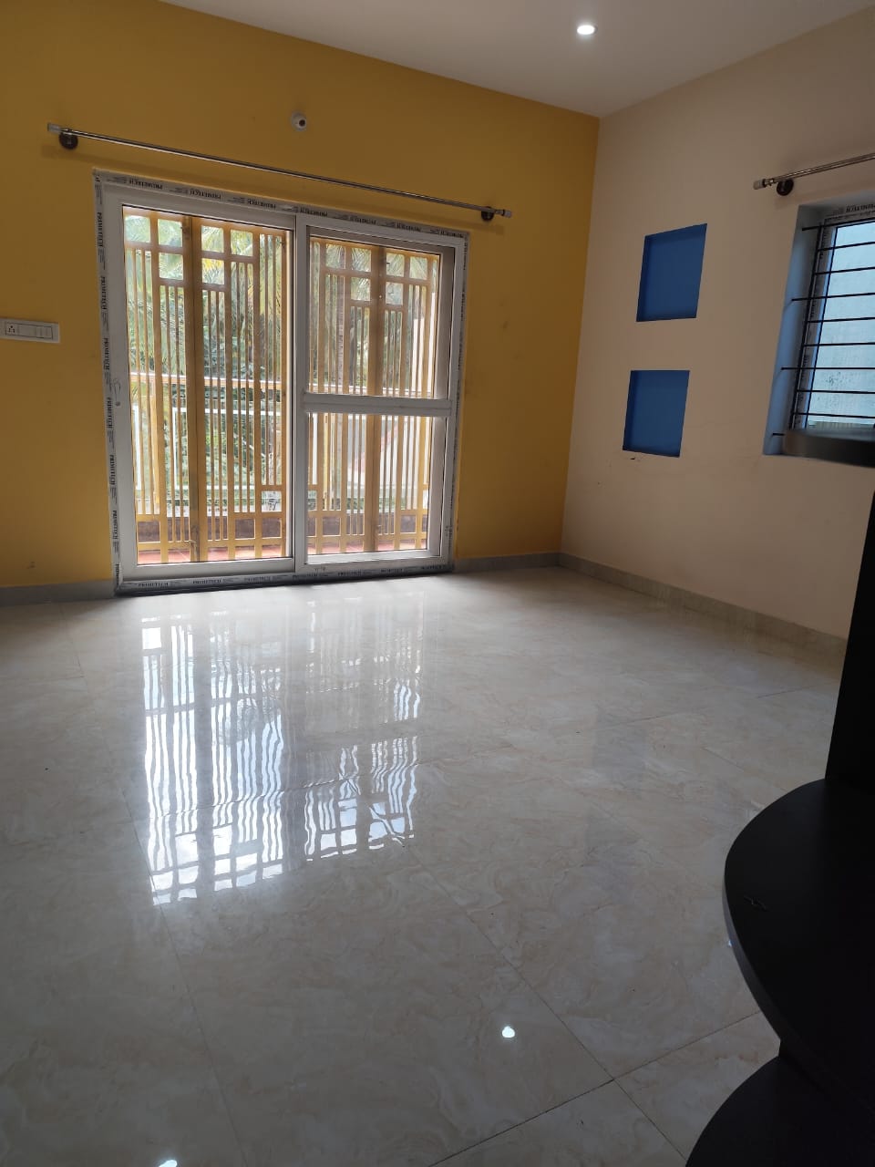 1 BHK Independent House for Lease Only at F494 - 4 Lakhs in Soundarya Layout