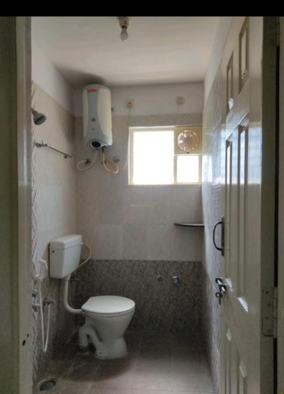 2 BHK Residential Apartment for Lease Only at 10 Lakhs in BTM Layout
