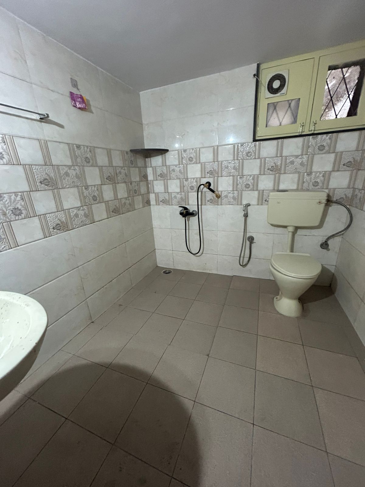 1 BHK Independent House for Lease Only at F681-4L in Jayanagar 3rd block