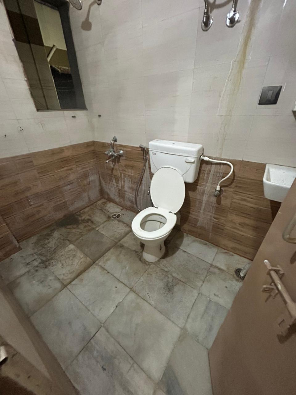 3 BHK Independent House for Lease Only at F502 - 15 Lakhs in Devarajeevana Halli